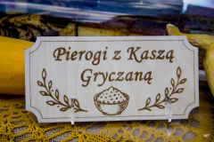 etykieta z napisem pierogi z kaszą gryczaną