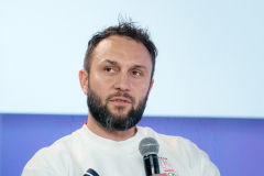 Konrad Niedźwiedzki polski panczenista i Olimpijczyk
