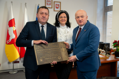 Od lewej: Bartosz Popek, Sabina Bober, Jarosław Stawiarski