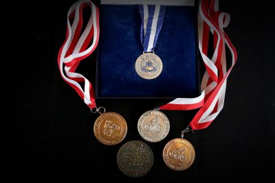 na zdjęciu medale zdobyte przez lubelskich żużlowców